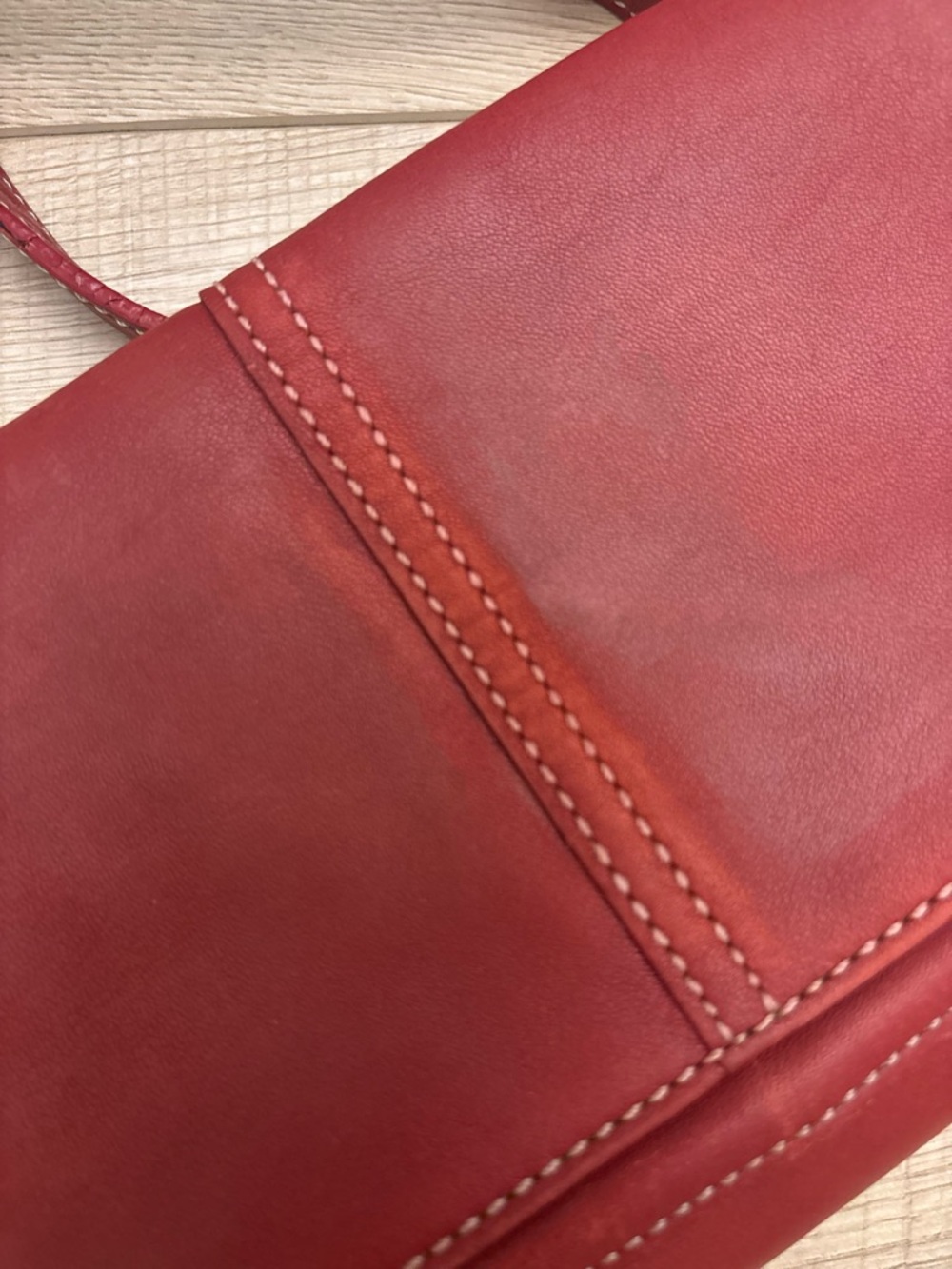 Y2K Coach Mini Legacy Shoulder Bag in Burgundy Red Leather Coach Vintage - Picture 4 of 15